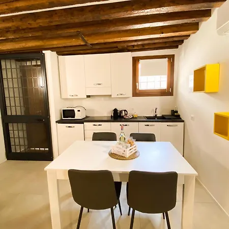 Isa Lovely Home In Veneza Exterior foto